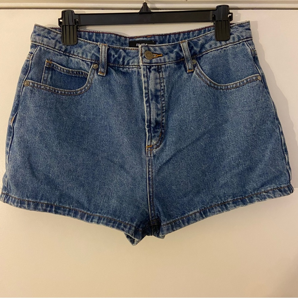 RVCA HIGH WAISTED SHORTS